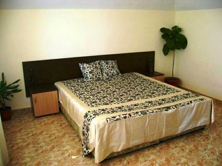 Guest House Jumbo Aheloy Bagian luar foto